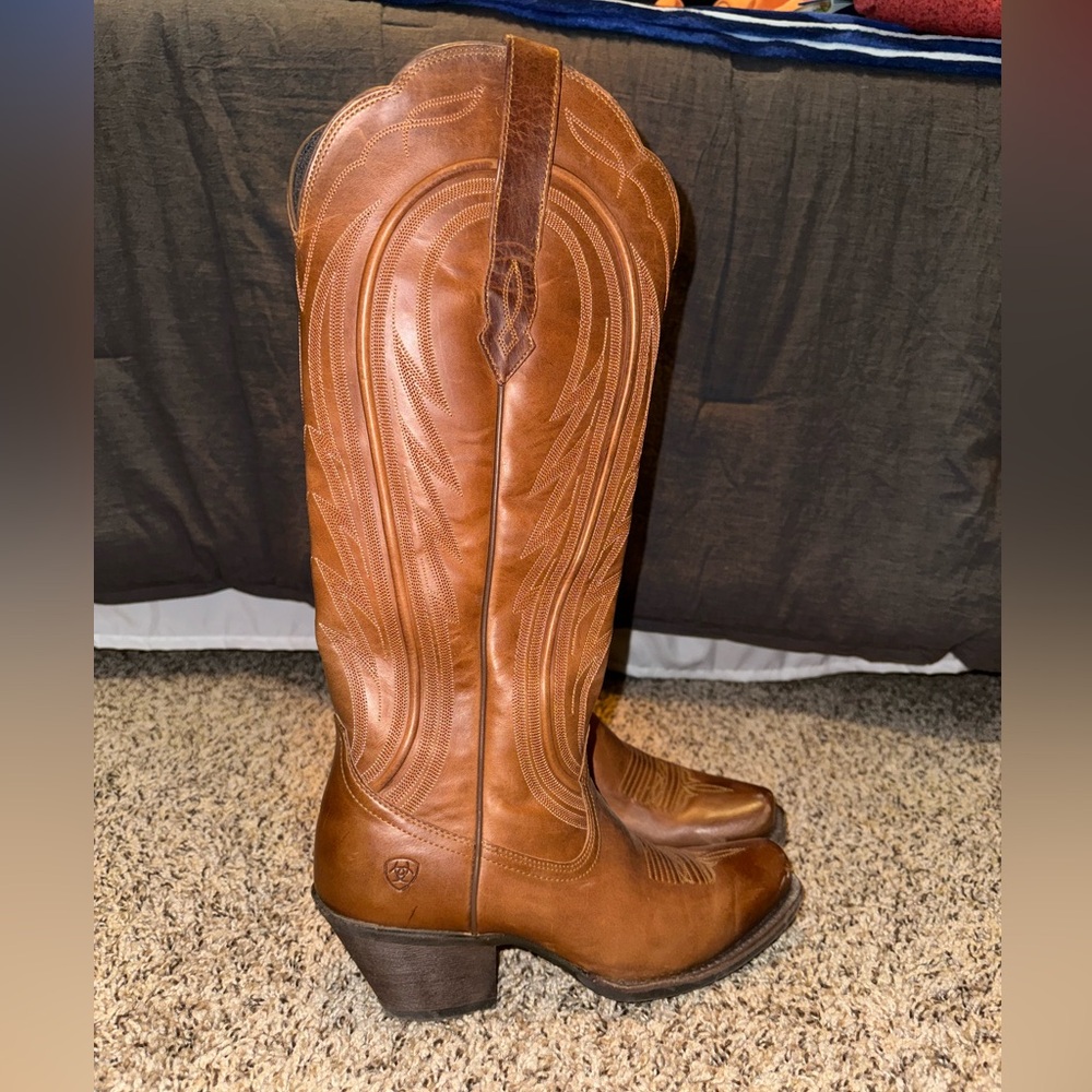 Ariat Women's Tan Heeled Boots - Picture 3 of 6